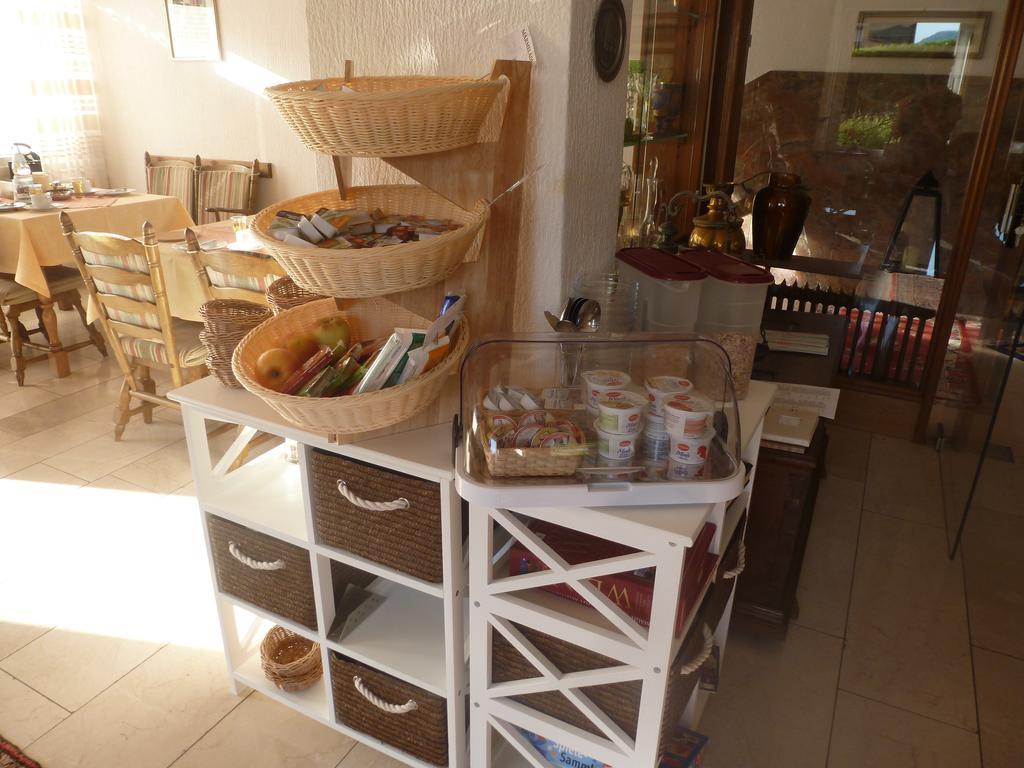 Wein- Und Gaestehaus St. Aldegundishof Sankt Aldegund Phòng bức ảnh